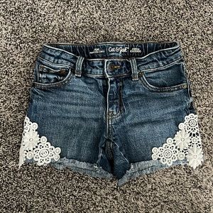 Girls Cat & Jack shorts, size M (7/8)